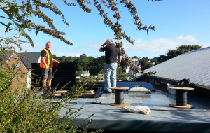 Starting work on the flat roof